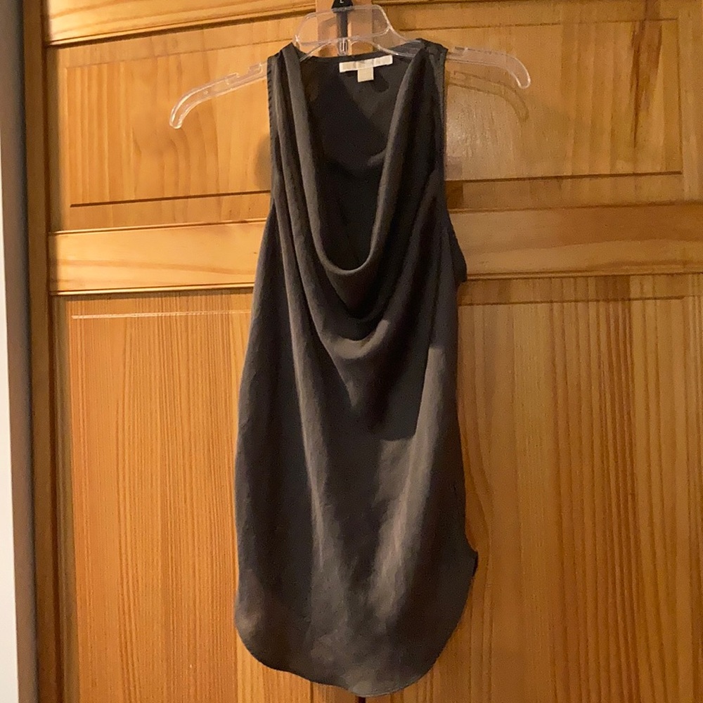 Taupe Green scoop neck!